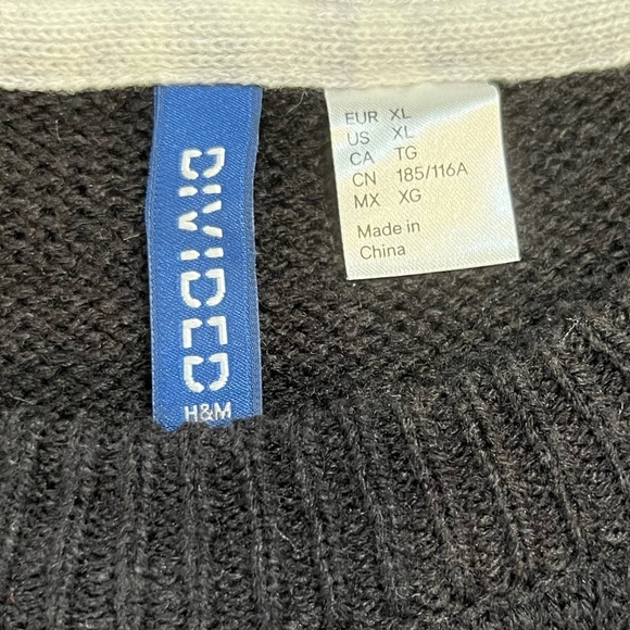🖤 H&M Divided Sweater with Numbers | Black & White | Crew Neck | Wool Blend - Picture 7 of 9